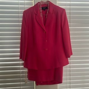 Jones wear skirt suit